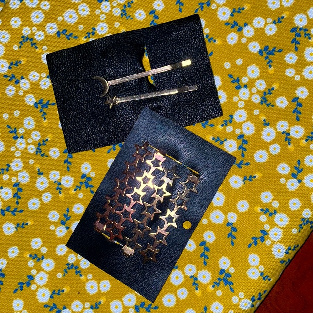 NWOT metallic FP hair clips/barrettes   2 sets